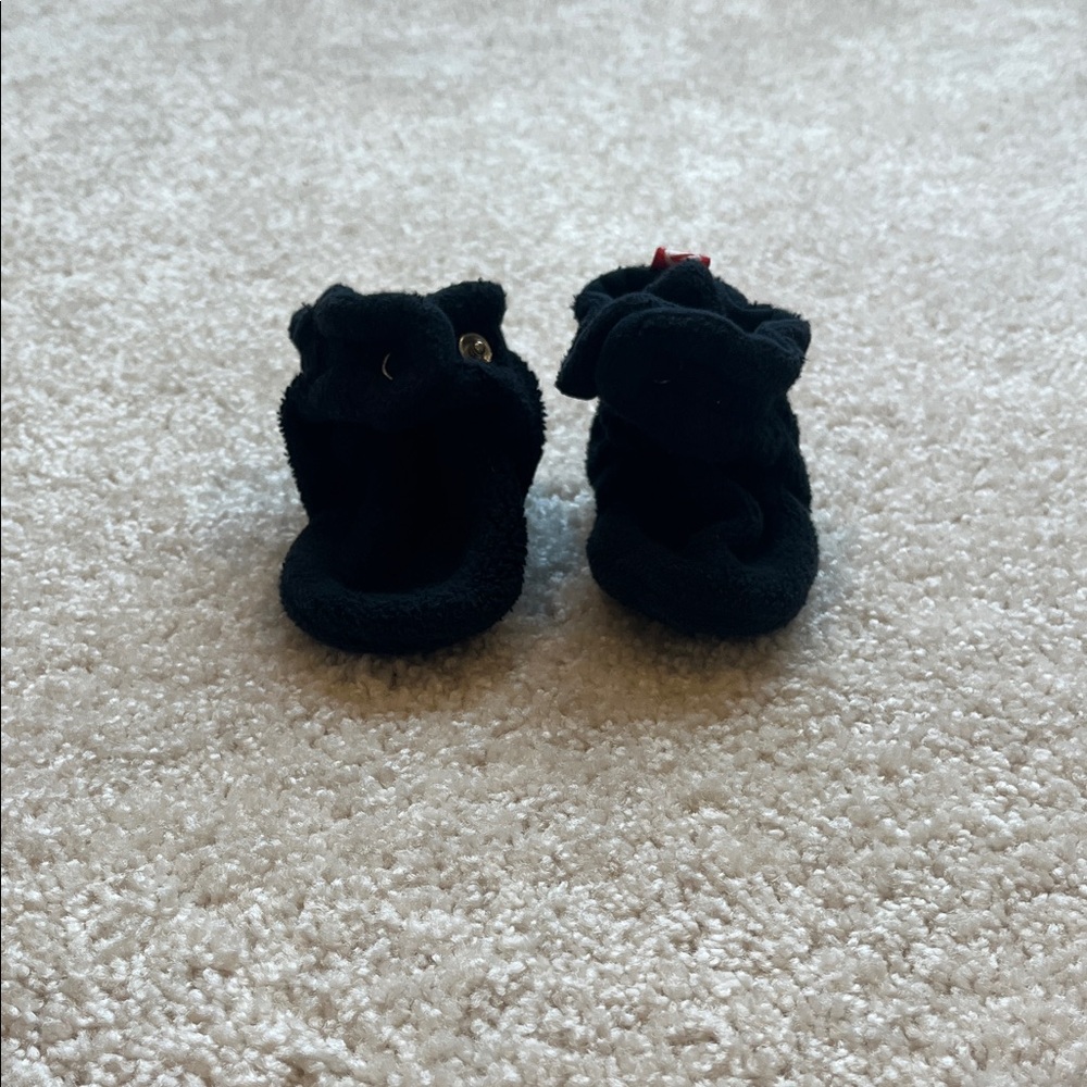 Zutano Black Baby Booties